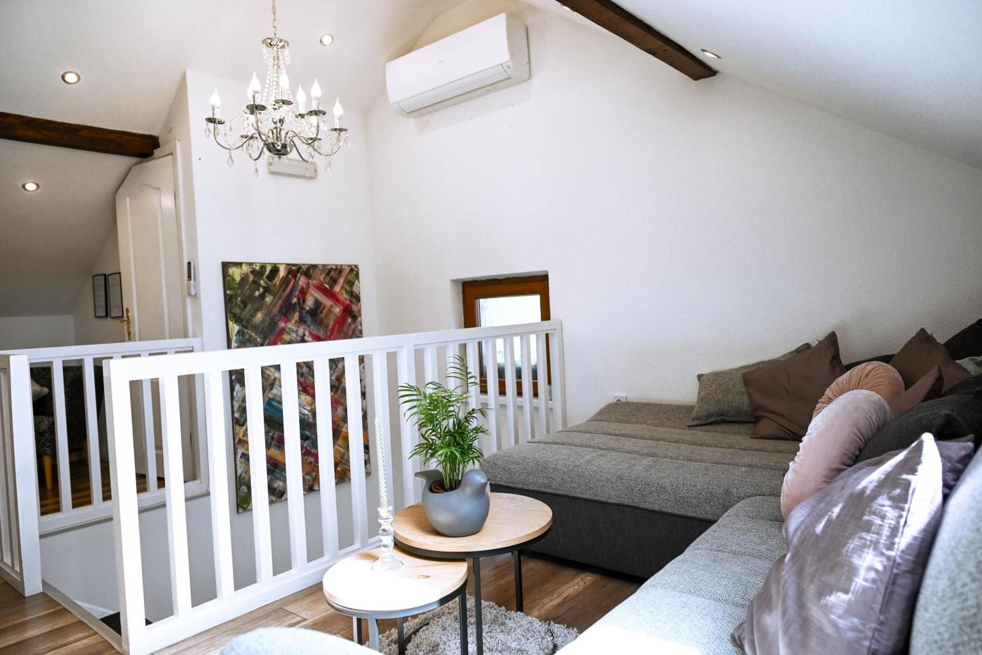 House Wisteria Villa Rakovica Eksteriør bilde